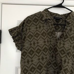 Banana republic tribal print tee